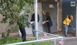 В Павлодаре молодёжные волонтёры вышли в рейд по чистоте