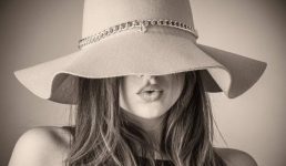 Жительница Испании годами притворялась немой