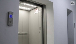 В Павлодаре школьник повредил лифт