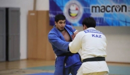 В Павлодаре почтили память легендарного спортсмена