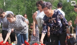 Павлодарцы склонили головы перед подвигом героев
