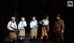 «А зори здесь тихие» : чеховцы покажут новый спектакль  к 80-летию Победы