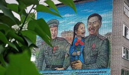 Портреты двух героев появились на стене дома в Павлодаре