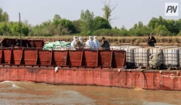 Ранняя активизация гнуса ускорила начало речной обработки