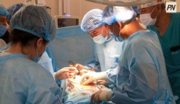 В Павлодаре провели мастер-класс по удалению редкой опухоли