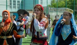 В Павлодаре выпускники класса АНК попрощались со школой