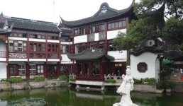 Над благоустройством Шанхая поработали роботы