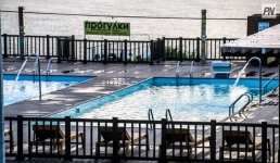 В Павлодаре временно закрыли бассейн