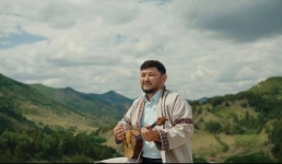 20 лет спустя: павлодарец исполнил мечту, посвятив песню Баянаулу