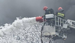 В Павлодаре выгорел склад молочного предприятия