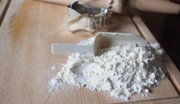 В Павлодаре сняли с продажи муку с низким содержанием цинка и железа