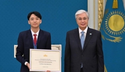 Павлодарский школьник получил награду из рук Президента