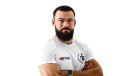 Рекордсмен мира по отжиманиям на пальцах приедет в Баянаул