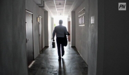 В Павлодарской области за переработки госслужащих наказали их руководителей