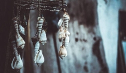 Во Франции обнаружили древнейшую ювелирную мастерскую