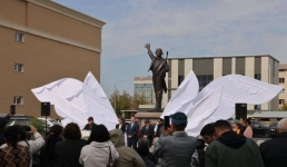 Президент направил поздравление по случаю открытия памятника Нургисе Тлендиеву