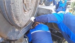 Павлодарские спасатели извлекли тело водителя, погибшего после ДТП