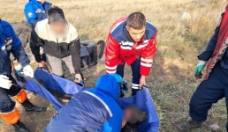 Мужчину завалило грунтом во время земляных работ в Аксу