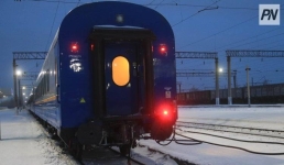 В Павлодарской области пассажирский поезд экстренно затормозил из-за животных