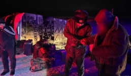 В Павлодарской области автобус с пассажирами опрокинулся в кювет