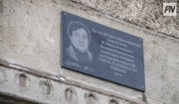 В Павлодаре открыли мемориальную доску одному из основателей каздрамтеатра