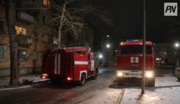 В Экибастузе пожарные спасли шестерых человек