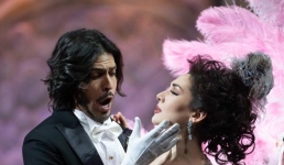 Павлодарка триумфально отметила юбилей «Веселой вдовы» в Пекине