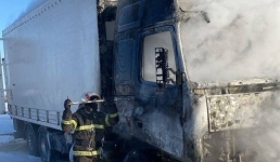 Грузовик с лошадьми едва не сгорел в Павлодарской области