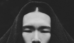 Парижский кадр: модель из Павлодара – в объективе французского фотографа