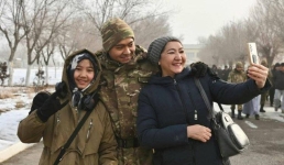 Армия глазами матерей: в воинских частях Казахстана прошёл День открытых дверей