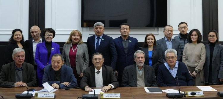 Экспертное сообщество поддержало проект новой Конституции Казахстана