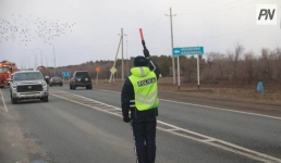 Павлодарские полицейские сопроводили в непогоду более 400 машин