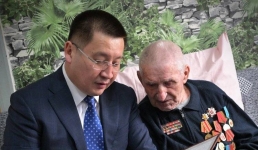 В Павлодаре поздравили ветерана из поколения победителей