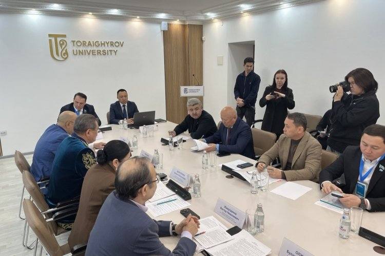 От преамбулы до Китая: в Павлодаре обсудили новую Конституцию