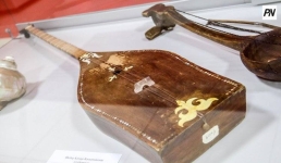 Домбра с раковиной моллюска «казахского Страдивари» хранится в Павлодаре