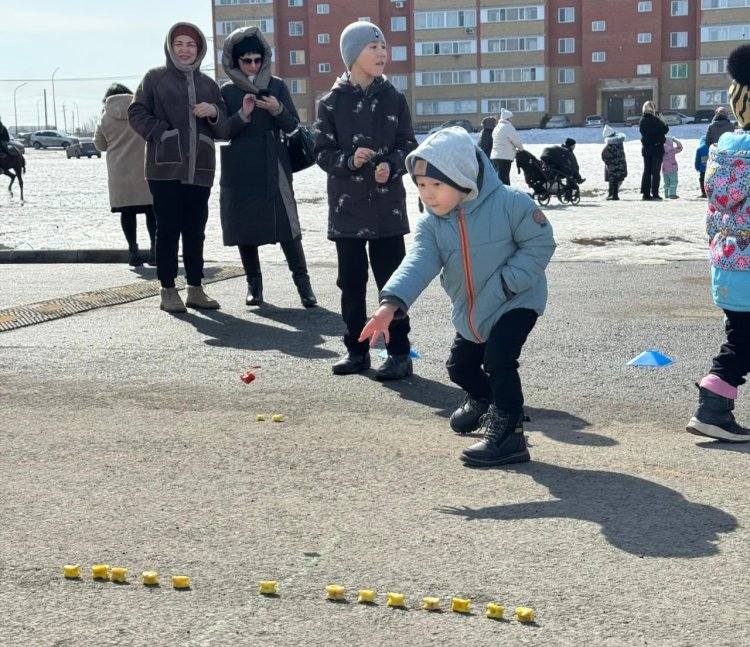 Наурыз в микрорайонах: праздник пришёл в каждый двор Павлодара