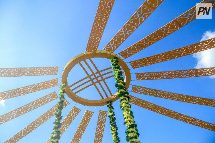 Ұлыстың ұлы күні: павлодарцев поздравили с Наурыз мейрамы