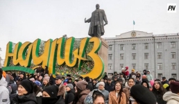 На Центральной площади тысячи павлодарцев отметили народный праздник