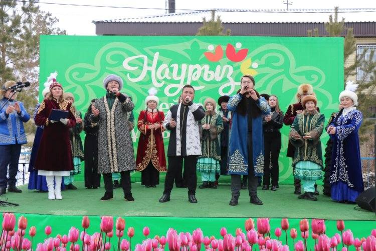 В Луганске Павлодарского района широко отпраздновали Наурыз мейрамы