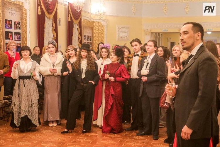 В Павлодаре прошел литературный вечер с эффектом полного погружения