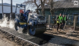 В Павлодаре приступили к ремонту дорог и благоустройству