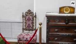 В Павлодаре рассказали о тайнах антикварной мебели