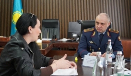 С какими вопросами десятки павлодарцев пришли к главе полиции области