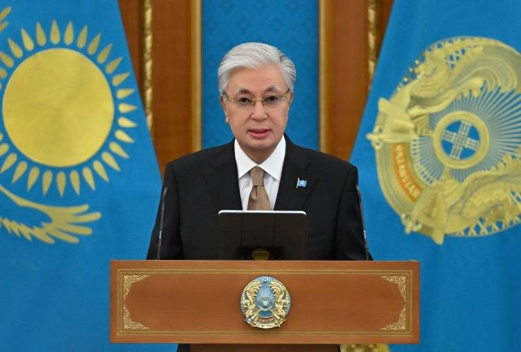 Касым-Жомарт Токаев поздравил православных казахстанцев с Пасхой