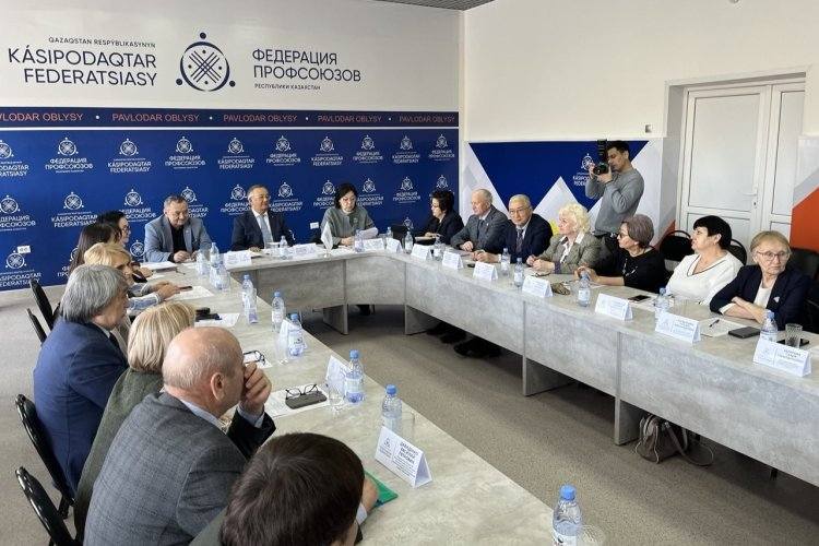 В Павлодаре подняли проблему будущего диктата алгоритмов ИИ