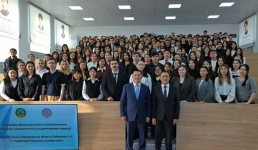 Асаин Байханов ознакомился с развитием павлодарского вуза