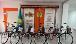 За прочитанные книги павлодарские школьники получают велосипеды