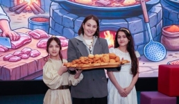 Баурсаки, борщ и пита: в Павлодаре расстелили дастархан дружбы