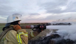 В Актогайском районе загорелась свалка