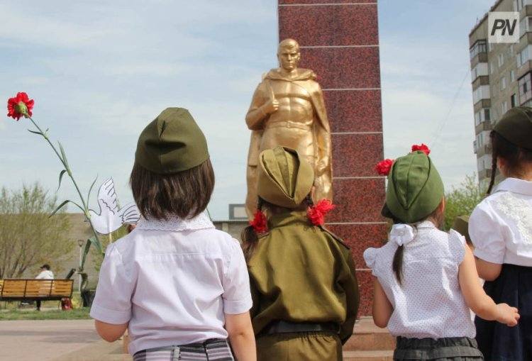 Поисковики Павлодара восстановили связь семьи с пропавшим солдатом
